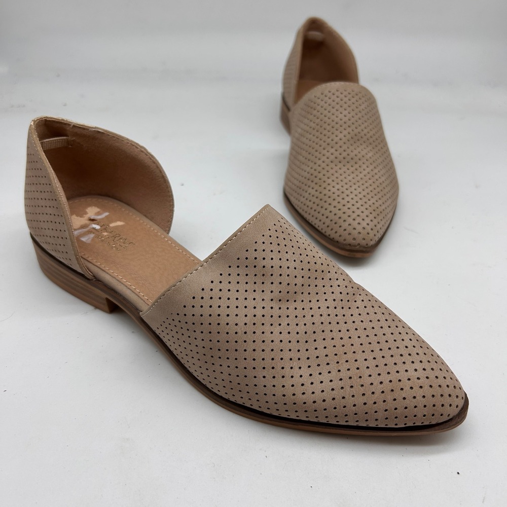 Catherine Malandrino Tan Perforated Pointed Toe dOrsay Flats Classic Size 8